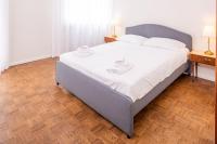 Apartment mit Balkon