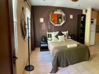 ApartaUnMomento y Desconecta! - B&B Estepona