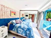 RECANTO DOS PASSARINHOS LINDA CASA COM 2 quartos - Chambres d'hôtes Balneário Camboriú