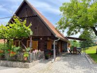 Domačija Brdar - B&B Adlešiči