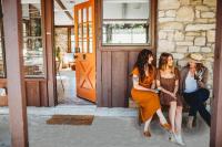 Hideout Cabin - private retreat just 15 mins from Wimberley! - B&B Wimberley