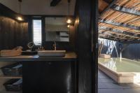 Deluxe Twin Room with Open-Air Bath