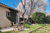 Maisonnette et jardin à 5mn de la plage La Ciotat - B&B