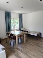 Dreibettzimmer mit Bad