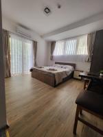 Appartamento con 1 Camera da Letto, Balcone e Vista Montagna 