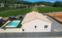 En Ardèche Villa l'Olympe climatisée avec sa piscine privée et chauffée - B&B