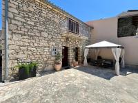 Stone House Mia - B&B Premantura