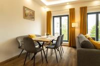 One-Bedroom Apartment with Balcony