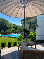 La Colline de Tilleul - De La Colline 4 STAR RATED - Beautiful Cottage Near Aubeterre - Chambres d'hôtes Saint-Romain