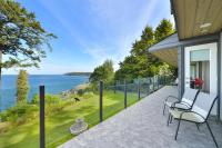 Six-Bedroom Holiday Home