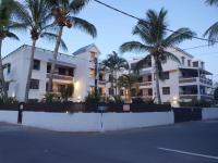 Sweet Beach Apt-Pool, Terrace, Ground Floor, few steps from beach! - B&B