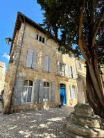 Le Doyenné, hotel particulier centre ancien de Tarascon - B&B