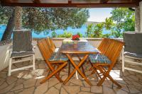 Holiday Home Gentle Breeze - Bed and Breakfast Kraljevica