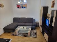 Stan na dan Prnjavor, Gajba u centru - B&B