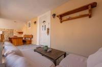 Villa Karmen - Poolhouse - Private Oasis 8 - Chambres d’hôtes Vir