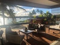Beachfront Penthouse 3 bedrooms - Grand Baie Mauritius - B&B