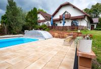 Penzion Karlov - Bed and Breakfast