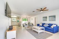 Bright Crystal River Home about 2 Mi to State Parks! - B&B
