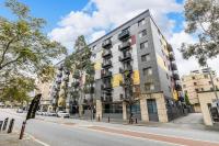 Executive Elegance Stylish 1BR Suite on Hay St - Chambres d'hôtes Perth