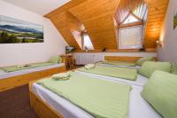 Habitación Cuádruple con vistas a la montaña