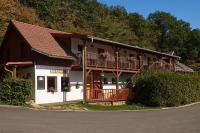 Penzion U Strakatého Koně - B&B