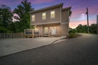 Private, Gatlinburg Bliss with Hot Tub and City Views - B&B