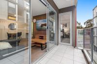 Cosy 1-Bed with Balcony in Trendy St Kilda - B&B Melbourne