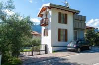 La Torretta, Casa indipendente con parcheggio in zona tranquilla ad Arco - Chambres d'hôtes Arco