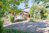 Rosewood Cottage - Stroll to Central, Cosy Escape - Chambres d’hôtes Dubbo