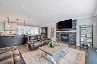Cozy home in Brookswood - Ferienwohnung Langley