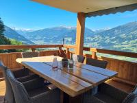 Ferienwohnung La-Wurm mit privatem Whirlpool - Bed and Breakfast Hart im Zillertal