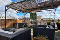 Room with terrace and view of Sacré Coeur - B&B