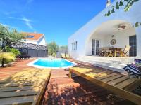 Pool House Arbanija - Bed and Breakfast Trogir