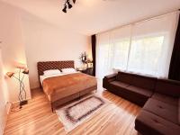 Duplex Apartment Ullstein- 4 Bedrooms, 2 bathrooms, living room, 2 parking spaces, Boxspringbeds, Family & Business apartment! - Chambres d'hôtes Berlin