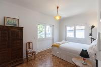 FLH Jacaranda Costa Caparica Beach House - B&B Costa da Caparica