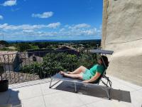 Appartement climatisé avec terrasse et vue sur le Luberon - B&B
