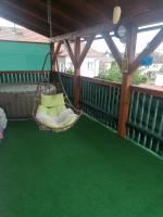 Rodinný půldomek s vybavením a bazenem - B&B Zruč nad Sázavou