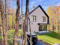 Le Bois Debout - Lake & Trails - B&B Eastman