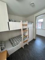 Chambre Triple avec Salle de Bains Commune