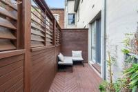 Retreat on George - B&B Melbourne