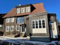 Familienwohnung mit Kamin & Terrasse - 2 Min zur Bocksberg Seilbahn - Chambres d'hôtes Goslar