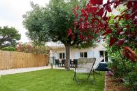 Maison familiale avec jacuzzi, quartier calme - B&B