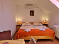 Driepersoonskamer met Eigen Badkamer