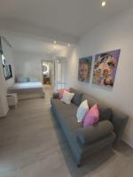 Estudio con cama extragrande