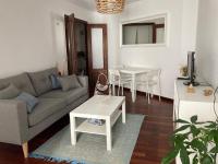 Piso céntrico de dos habitaciones con terraza y balcón en Santander - B&B