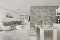 Family Apartments Herberta with Terrace and Parking by Rent like home - Bed and Breakfast Świnoujście