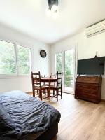 Joli T2 dans une petite résidence calme - B&B Fréjus