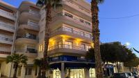 Appartement luxueux plein centre de Cavalaire à 2mn de la plage - B&B
