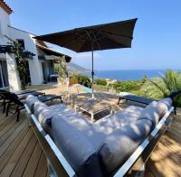 Superbe vue mer et Estérel, Villa Neuve pour 8-10 Personnes, Clim, Piscine - Chambres d'hôtes Saint-Raphaël