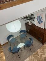 AtuaireHome Rozando la Catedral La Vega con Parking Incluido - B&B Burgos